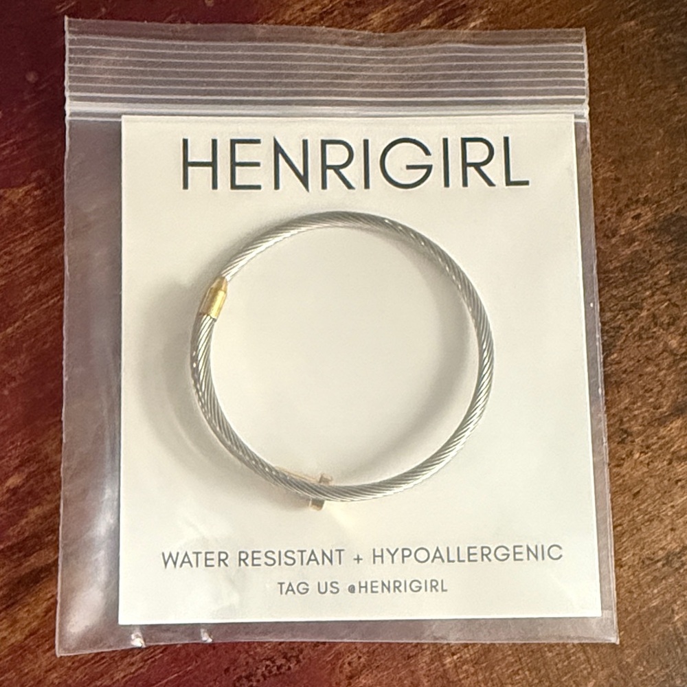 Henrigirl Silver and Gold Cable Wire Bracelet